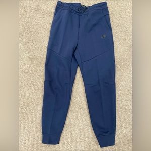 Nike Tech Fleece Navy Jogger - New with tags. Size Large. CU4495-410